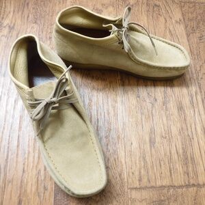 Clarks Wallabee #35405 Beige Leather Upper Lace Up Shoe